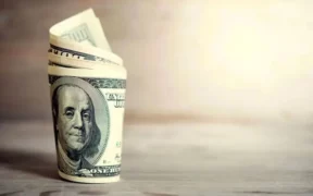 خبر فوری درباره ریزش قیمت دلار با سیگنال مذاکرات (۴ آذر)