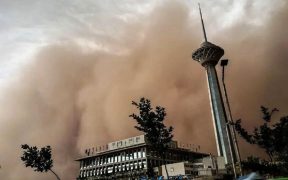 راهنمای نجات در طوفان تهران/ خیالتان از خسارت راحت باشد