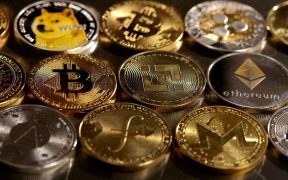 ریزش قیمت ارزهای دیجیتال به‌دنبال حملات اسرائیل/ بیت‌کوین و اتریم سقوط کردند