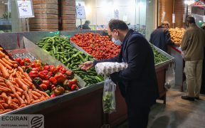بالا بودن قیمت‌ها در تره‌بار به‌خاطر قیمت بالای آن در میدان مرکزی است
