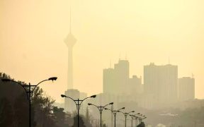 تردد در شهر با ماسک؛ گروه‌های حساس در خانه بمانند