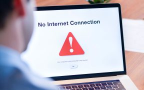 وزیر ارتباطات: اختلالات اخیر در اینترنت ناشی از حملات خارجی است