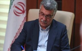 قدردانی وزیربهداشت از کادر سلامت در سالی پر فراز و نشیب