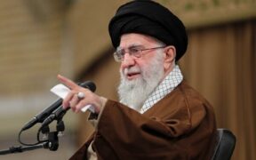 نام و راه آن رهبر بزرگ، چون چراغی فروزان، مسیر آینده را روشن خواهد کرد