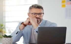 هوش مصنوعی شغل‌ها را می‌بلعد/ موج جدید تعدیل نیرو در شرکت‌های فناوری