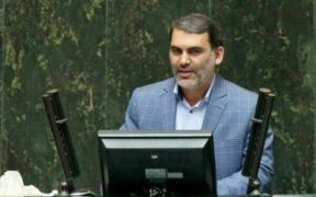 گزارش جدید از وضعیت بورس ایران/ زنگنه: سرمایه‌ها از بازار خارج نشده‌اند