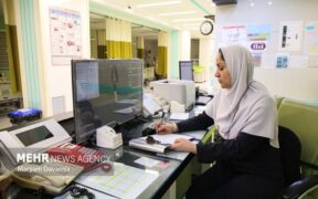 عبادی: ماندگاری پرستاران تنها متأثر از عوامل مالی نیست