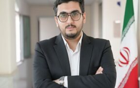 وضعیت بازسازی صنایع آسیب دیده کشور پس از جنگ / فرآیند بازسازی فولاد مبارکه و فولاد خوزستان چگونه است؟