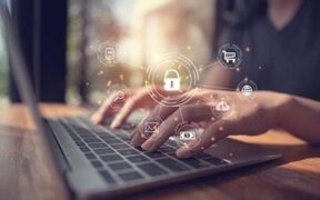 کلاهبرداران اینترنتی، دائما روش های کار خود را به روز می کنند/ مراقب این ترفندها باشید