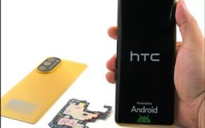 یک کالبدشکافی جنجالی: گوشی ترامپ همان HTC U24 پرو است