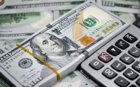 توقف تخصیص ارز در سه ماه نخست سال| ۲ میلیارد دلار مشکل صنعت را حل نمی‌کند