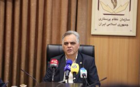 خدمت پرستاران بدون پرداخت دستمزد عادلانه قابل قبول نیست