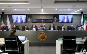 مدنی‌زاده: روش فعلی قیمت‌گذاری دارو پاسخگو نیست | همتی: محدودیت بانکی صادرکنندگان عراق رفع می‌شود