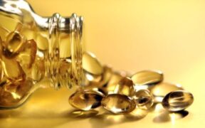 ترکیب آسپرین امگا ۳ در درمان بیماری لثه با آنتی‌بیوتیک‌ برابری می‌کند