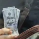 پایان تغییرات آزادانه ارز مسافری؛ ضوابط جدید بانک مرکزی ابلاغ شد