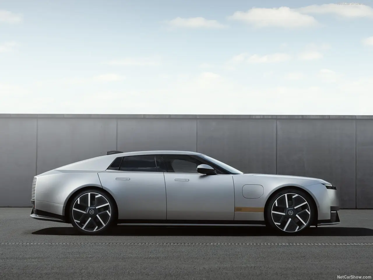 Jaguar-Type_01-2028-1280-d69e63905ba1e47d6a89691b30ced1209e